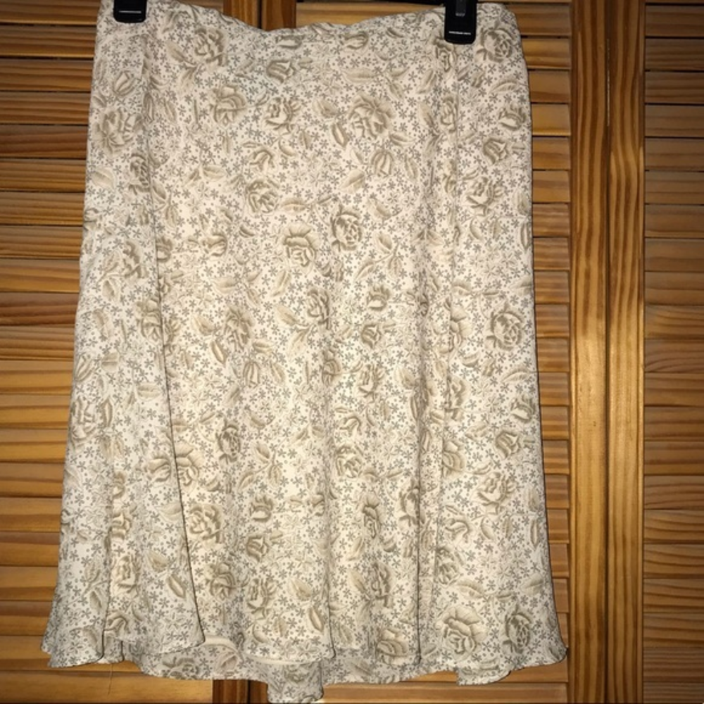 Express‎ Floral A-Line Skirt Size Medium New with Tags